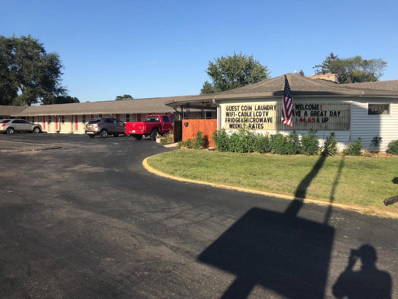 Cooper Motel Tuscola Exterior photo
